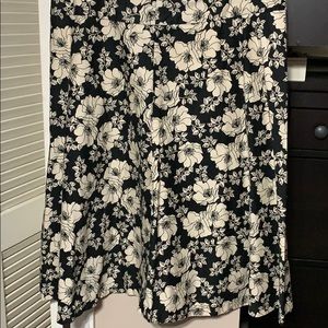 3/$30 Gap floral skirt